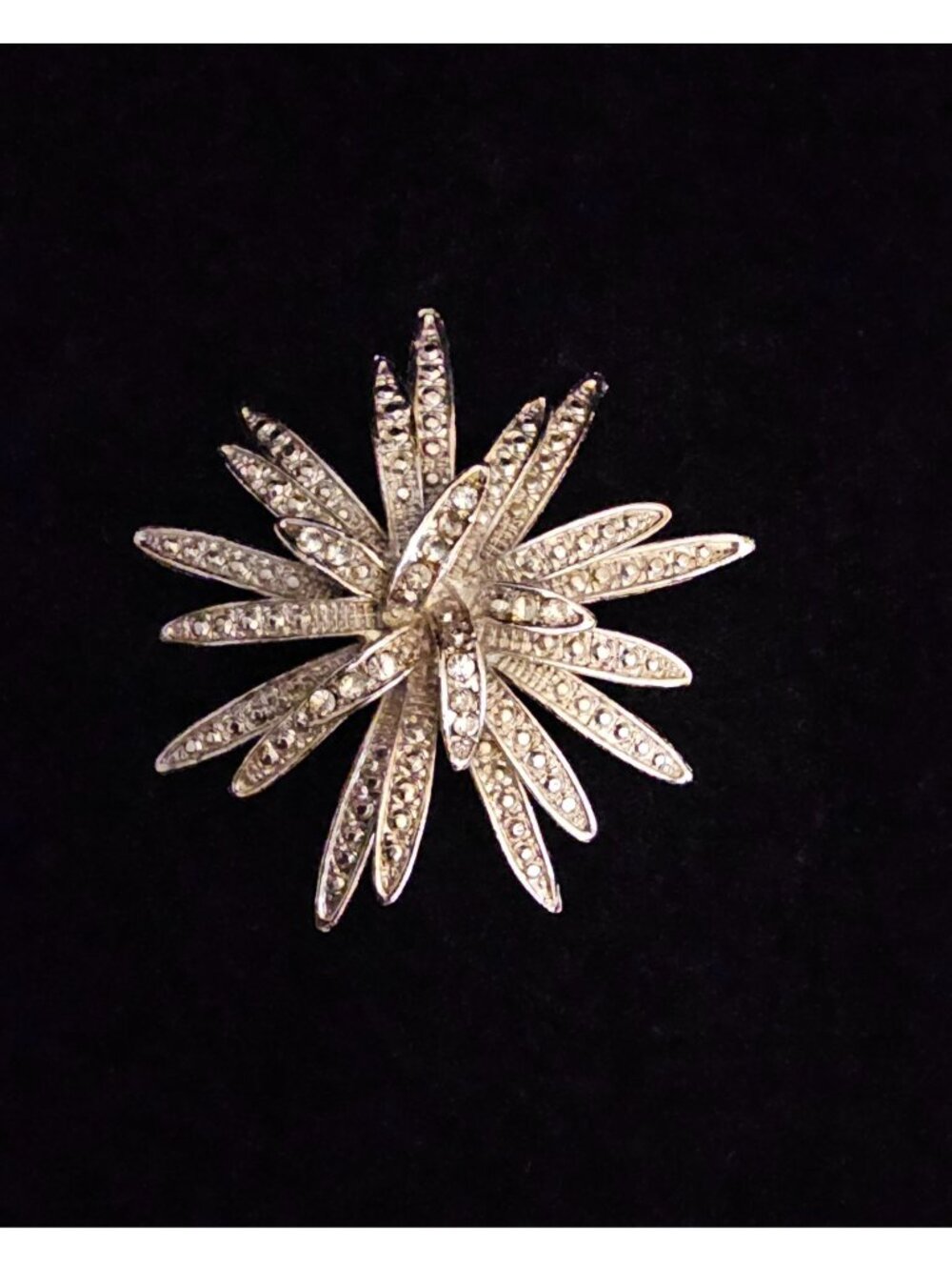Vintage Rhinestone Flower Starburst Brooch Pin Silver-Tone Metal 2 Inches